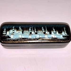 Vintage Russian Lacquer Box Palekh Zagorsk Hand Painted Cityscape Signed